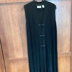 Chico's Traveler's 3 unique button Vest dress up or down size 2 or 12-14